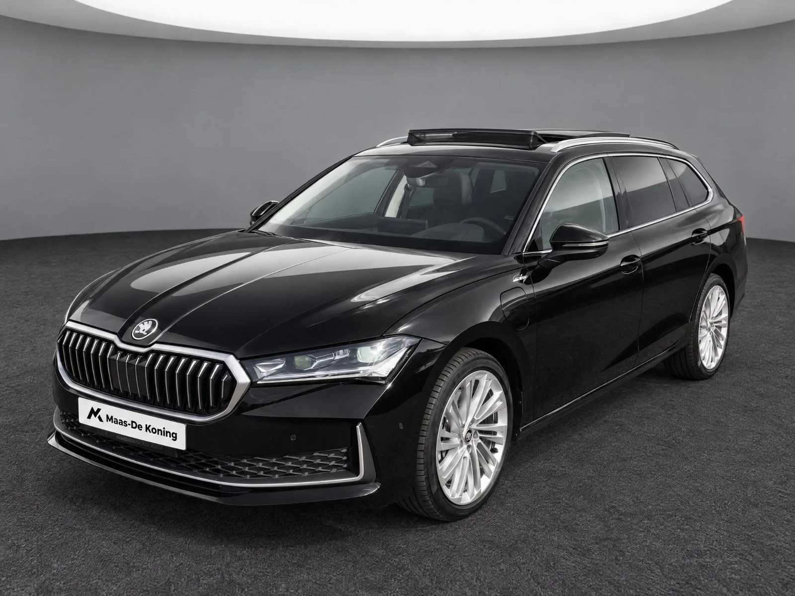 Škoda Superb (2025) — foto 1