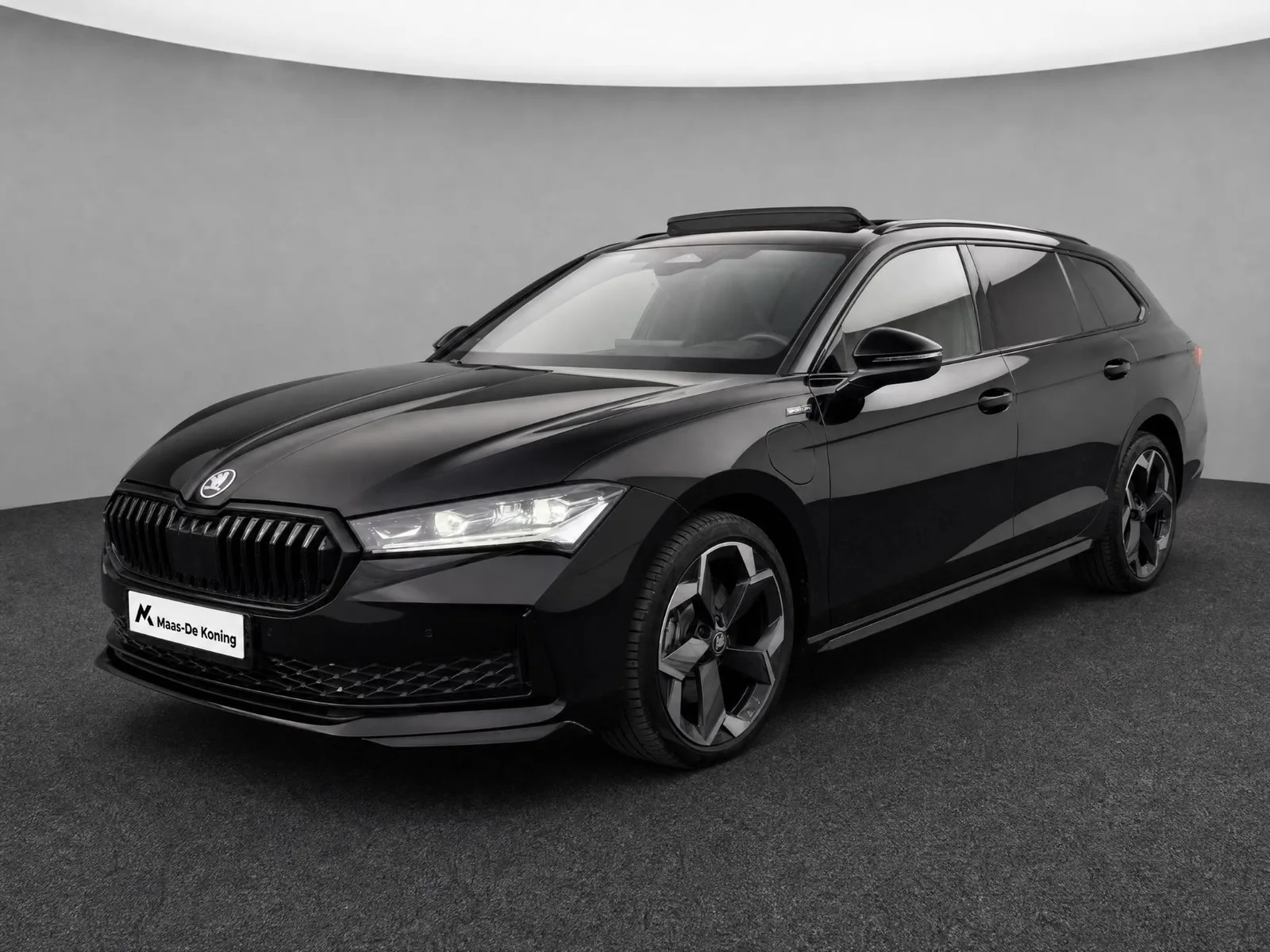 Škoda Superb (2025) — foto 1