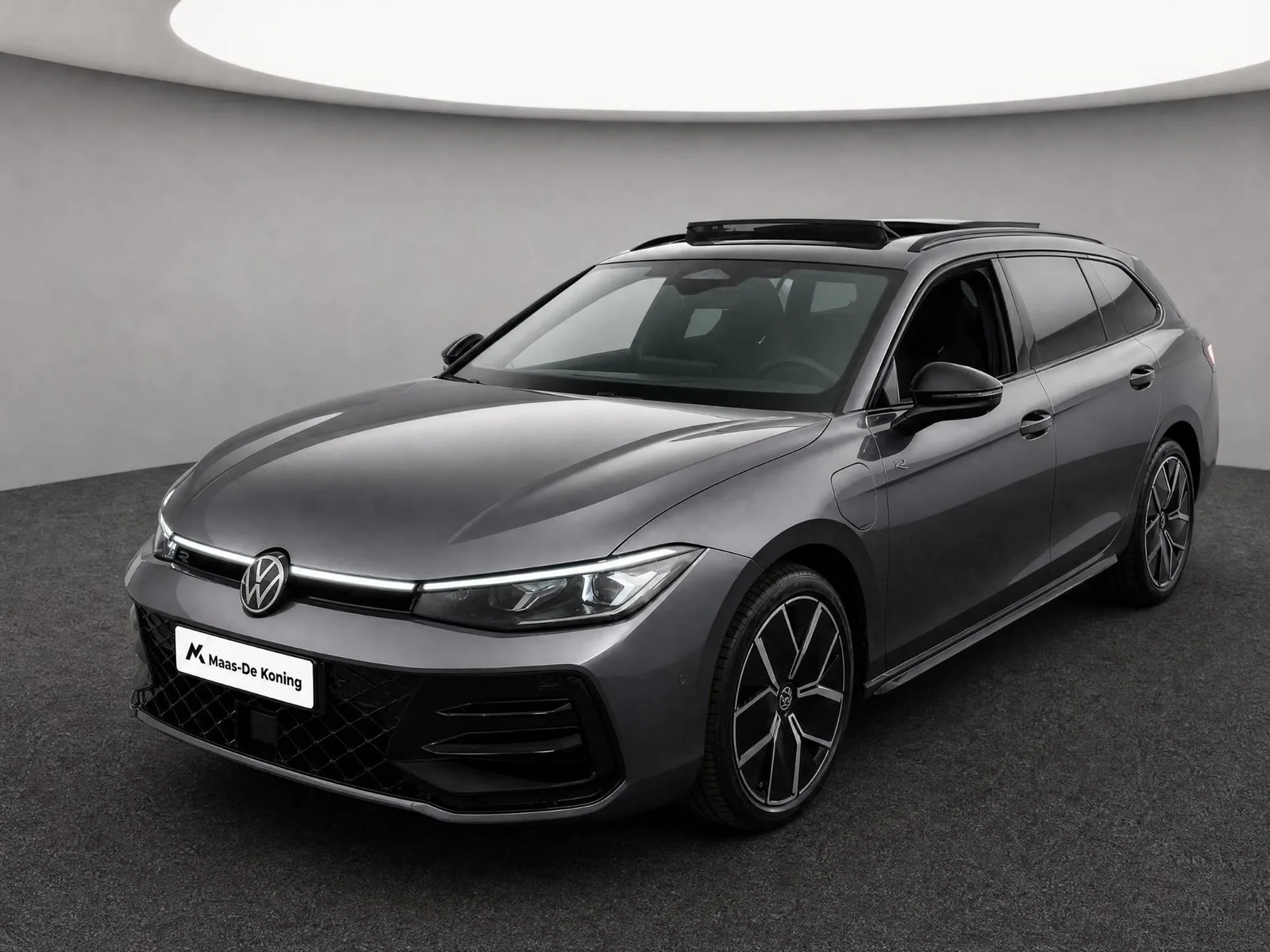 Volkswagen Passat (2025) — foto 1