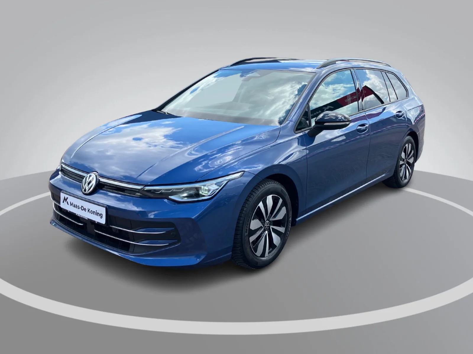 Volkswagen Golf (2025) — foto 1