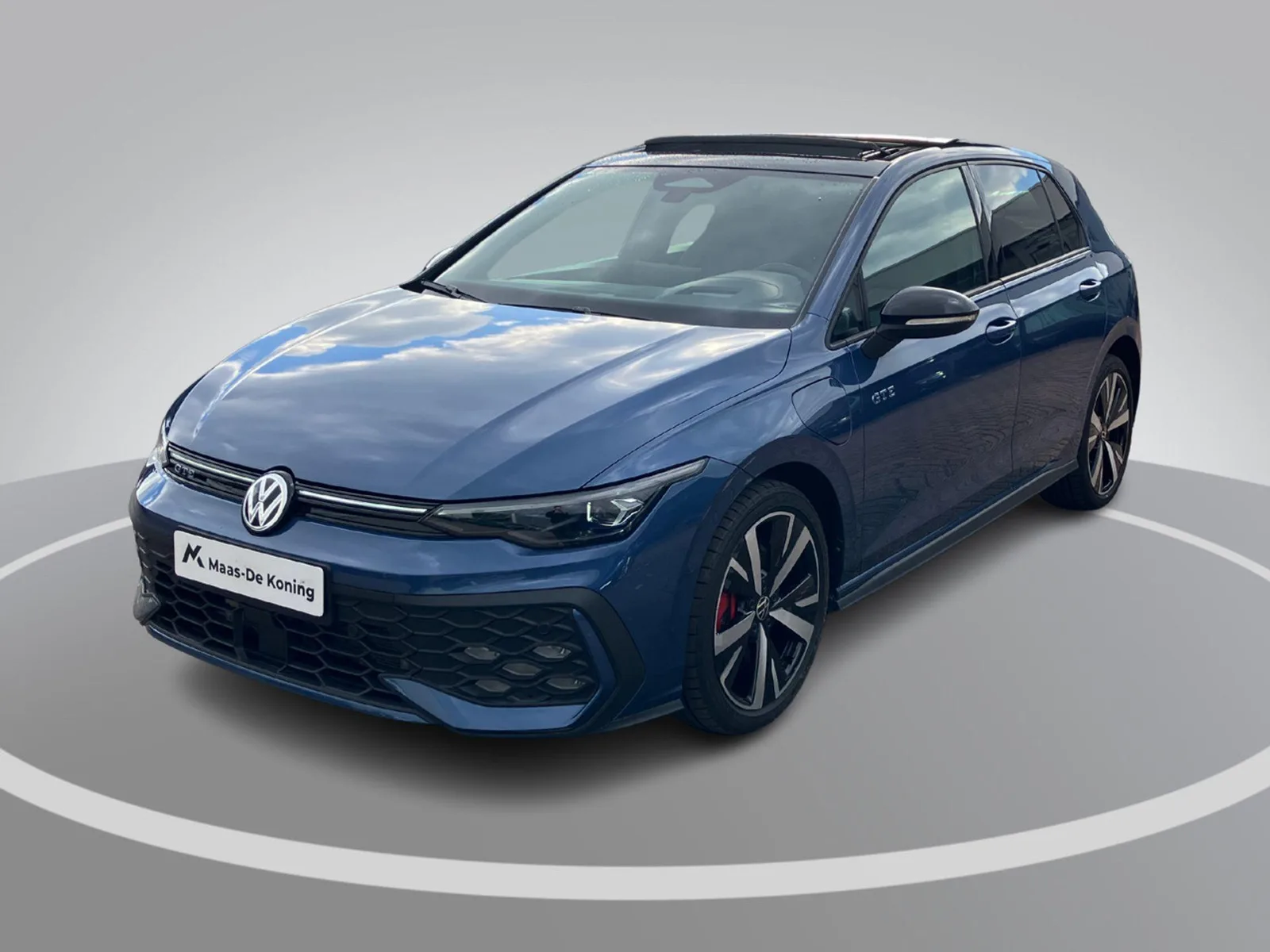 Volkswagen Golf (2025) — foto 1