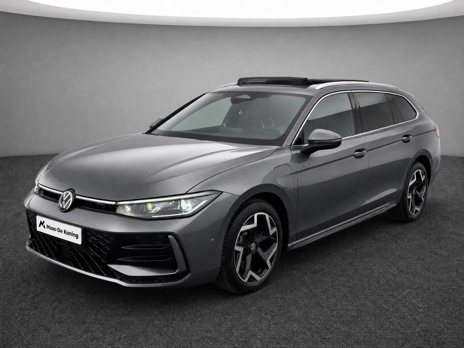 Volkswagen Passat (2025) — foto 1