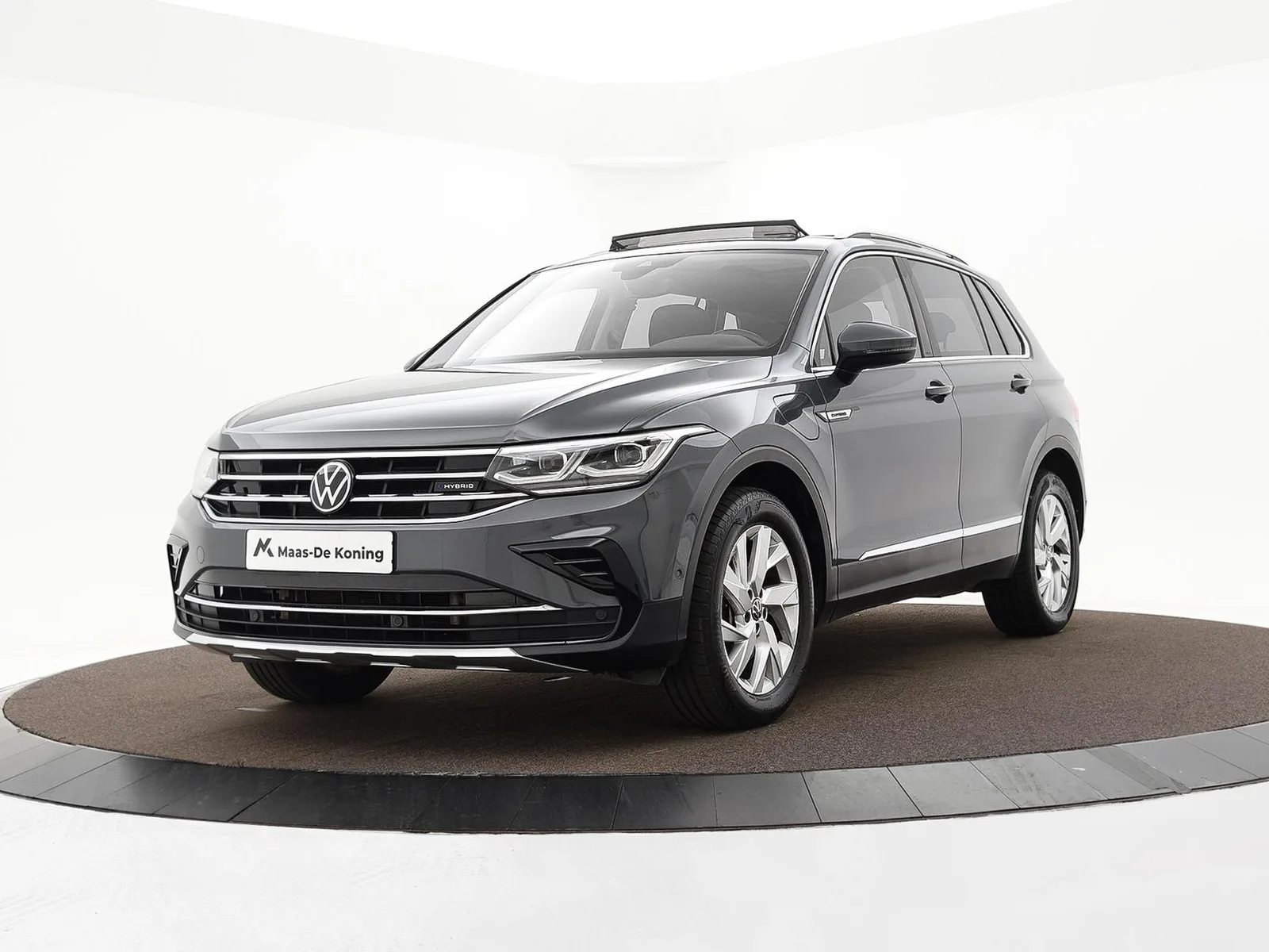 Volkswagen Tiguan (2023) — foto 1