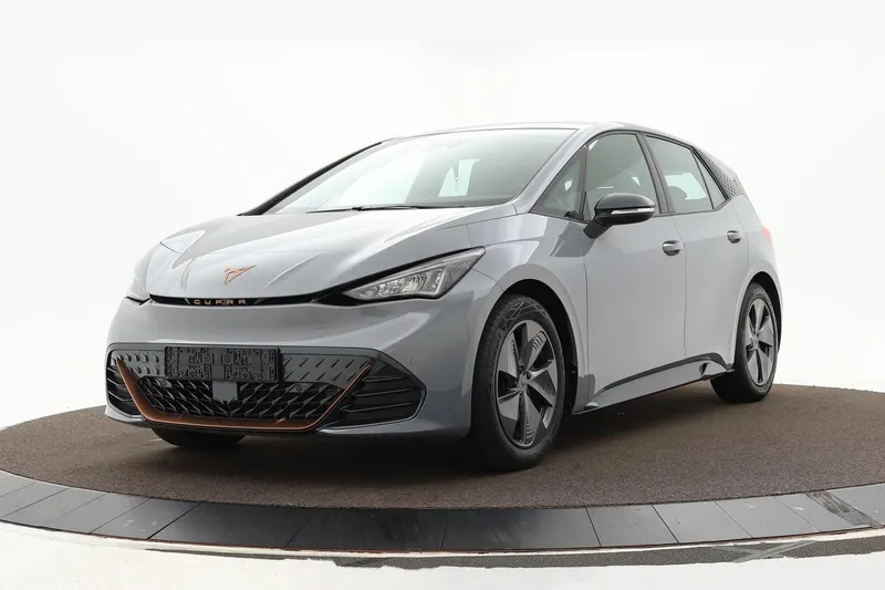 CUPRA Born (2023)