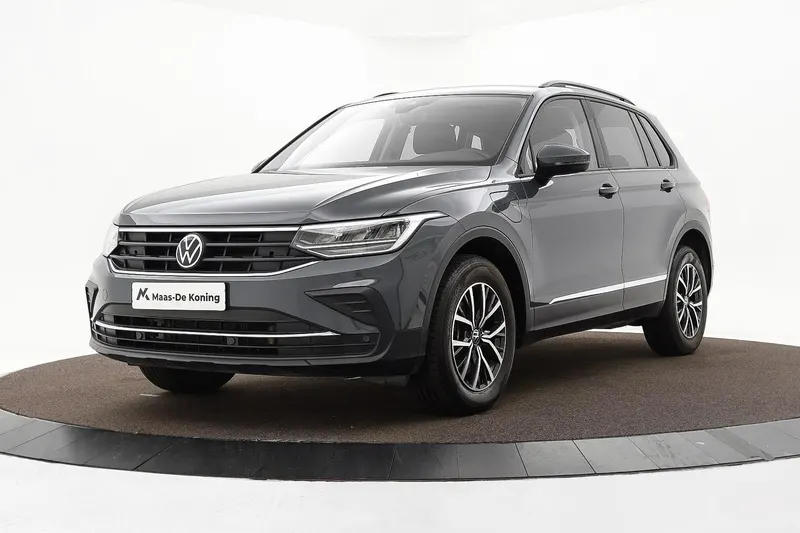Volkswagen Tiguan (2022)