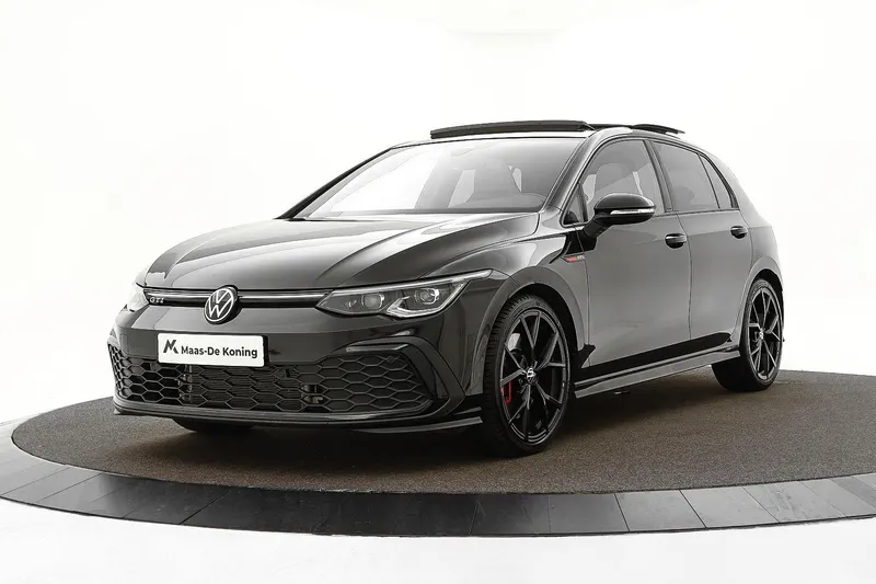 Volkswagen Golf (2024)