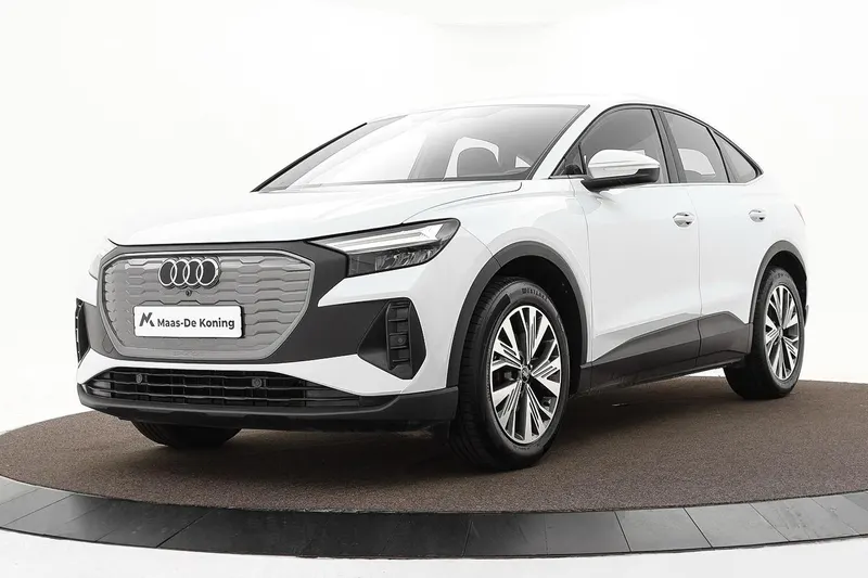Audi Q4 e-tron (2023)