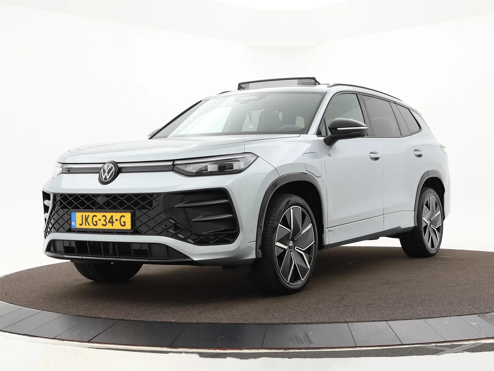 Volkswagen Tayron (2025) — foto 1