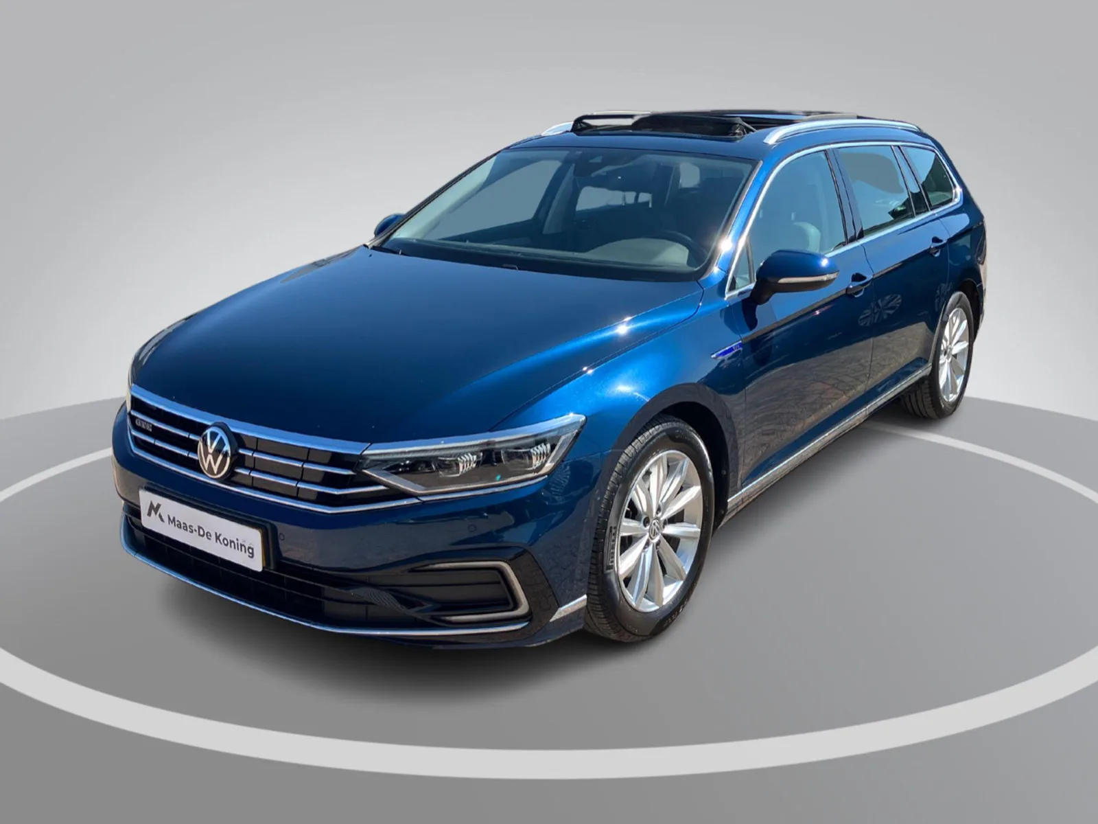 Volkswagen Passat (2021) — foto 1