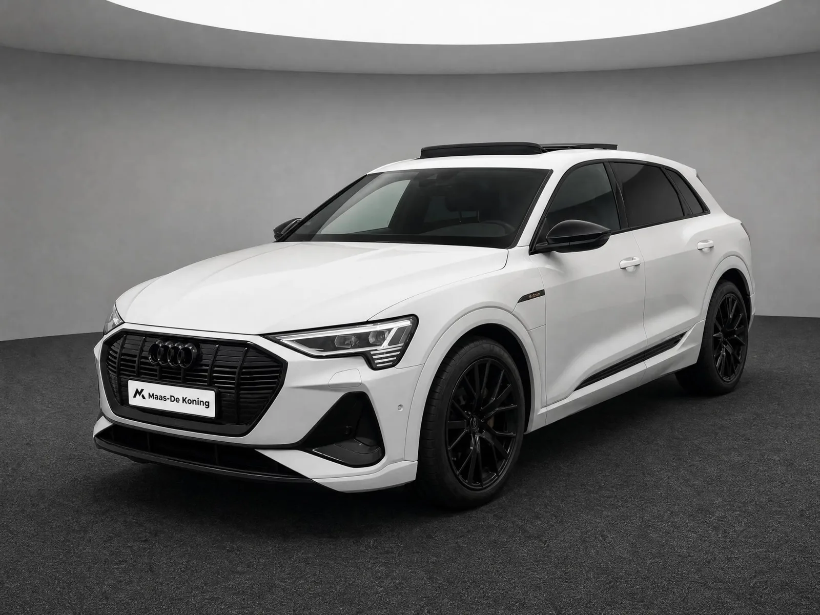 Audi e-tron (2023) — foto 1