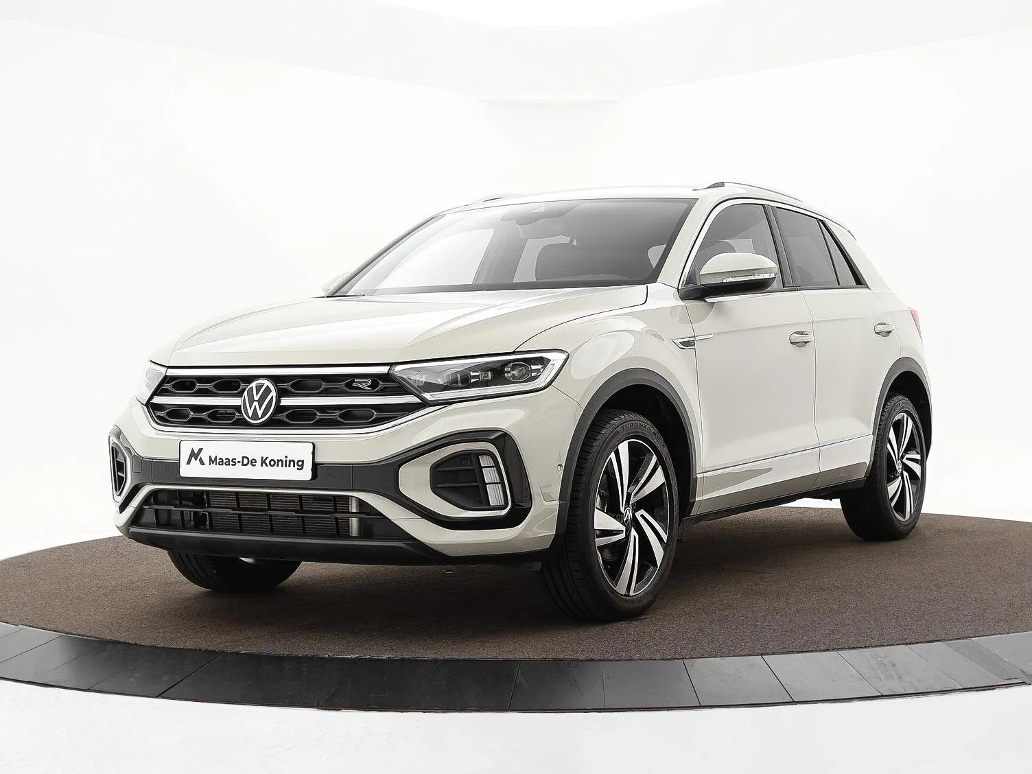 Volkswagen T-Roc (2025) — foto 1