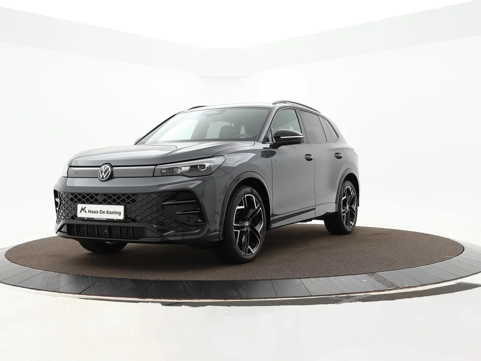 Volkswagen Tiguan (2024) — foto 1