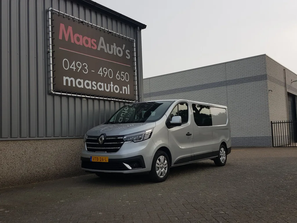 Renault Trafic (2022) — foto 1
