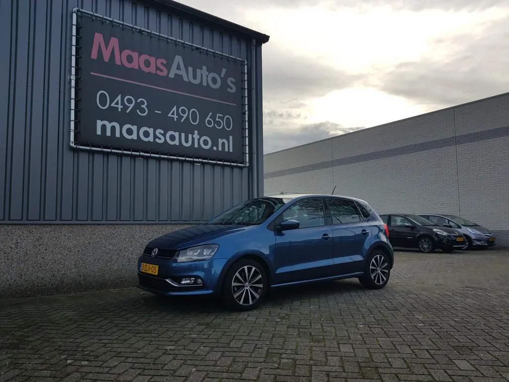 Volkswagen Polo (2015) — foto 1