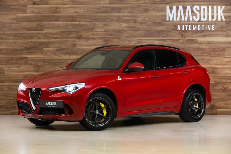 Alfa Romeo Stelvio (2018)