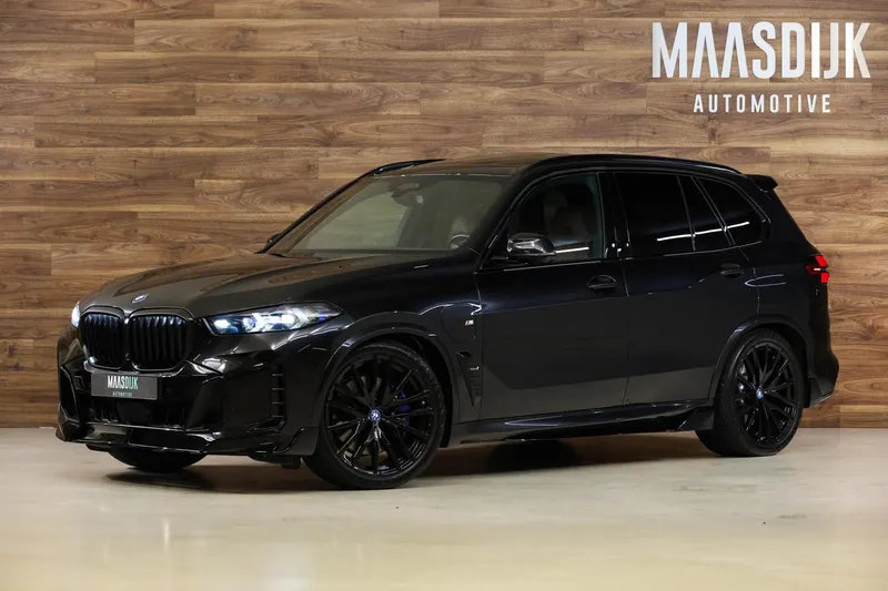 BMW X5 (2023)