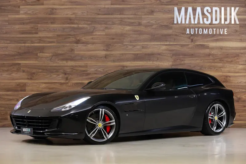 Ferrari GTC4 Lusso (2017)