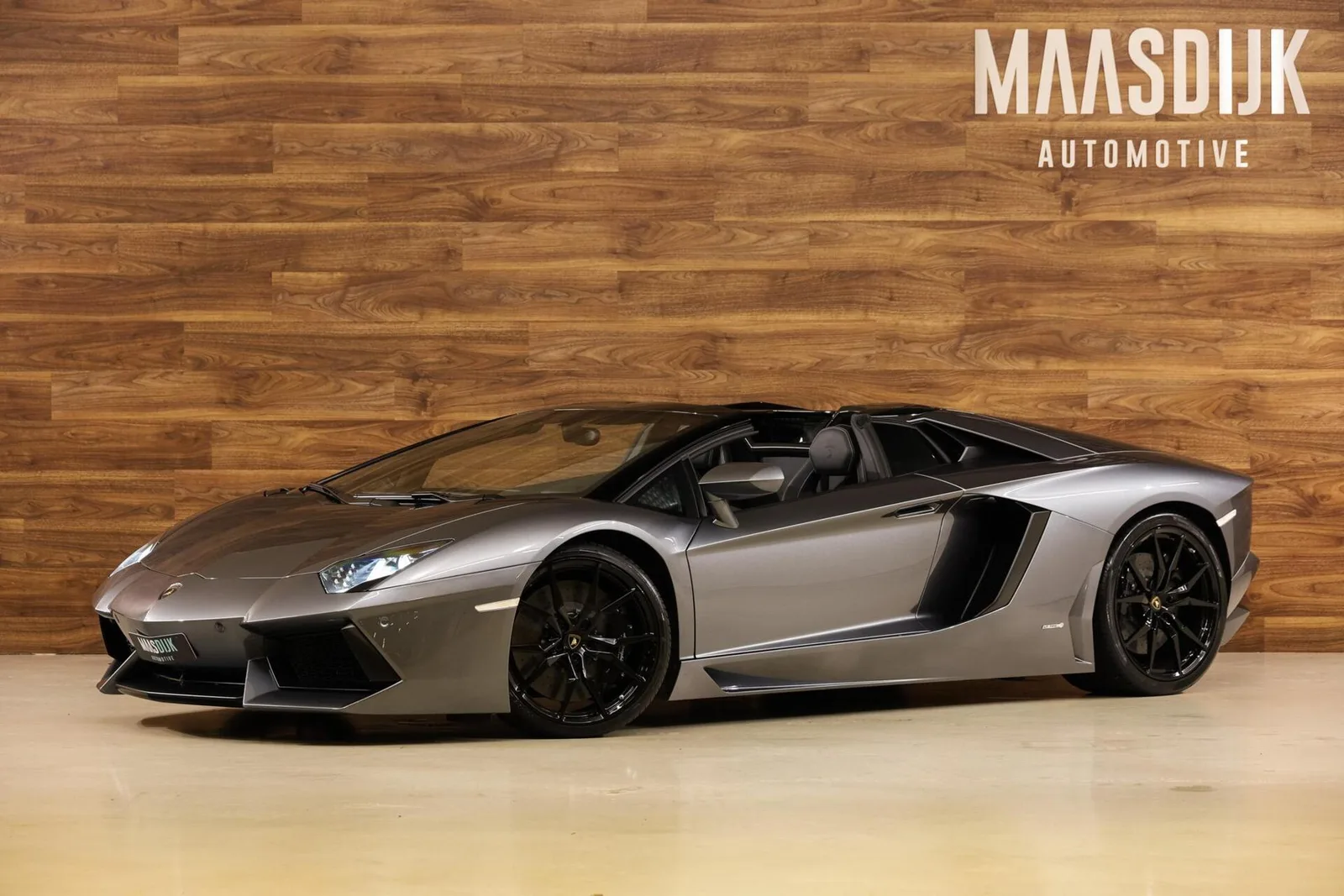 Lamborghini Aventador (2013) — foto 1