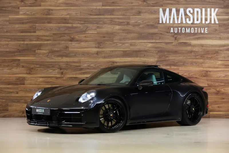 Porsche 911 (2025)