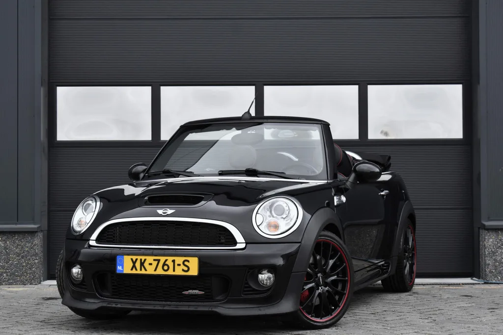 MINI Cabrio (2011) — foto 1