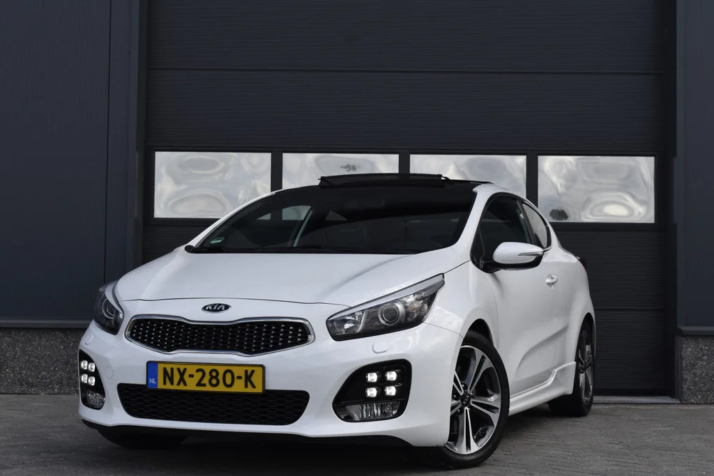 Kia ProCeed (2017) — foto 1