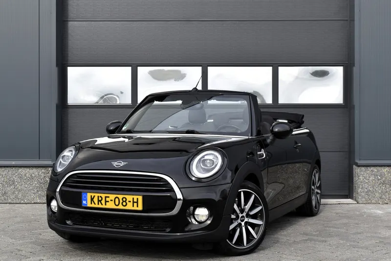 MINI Cabrio (2019)