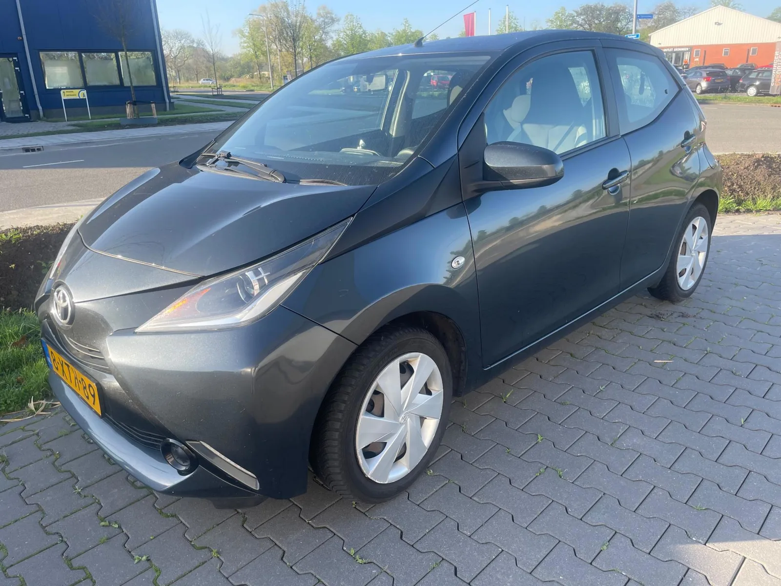 Toyota Aygo (2014) — foto 1