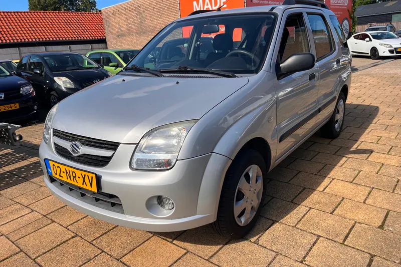 Suzuki Ignis (2004)
