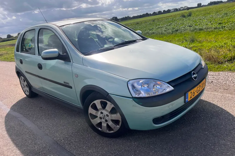 Opel Corsa (2001)