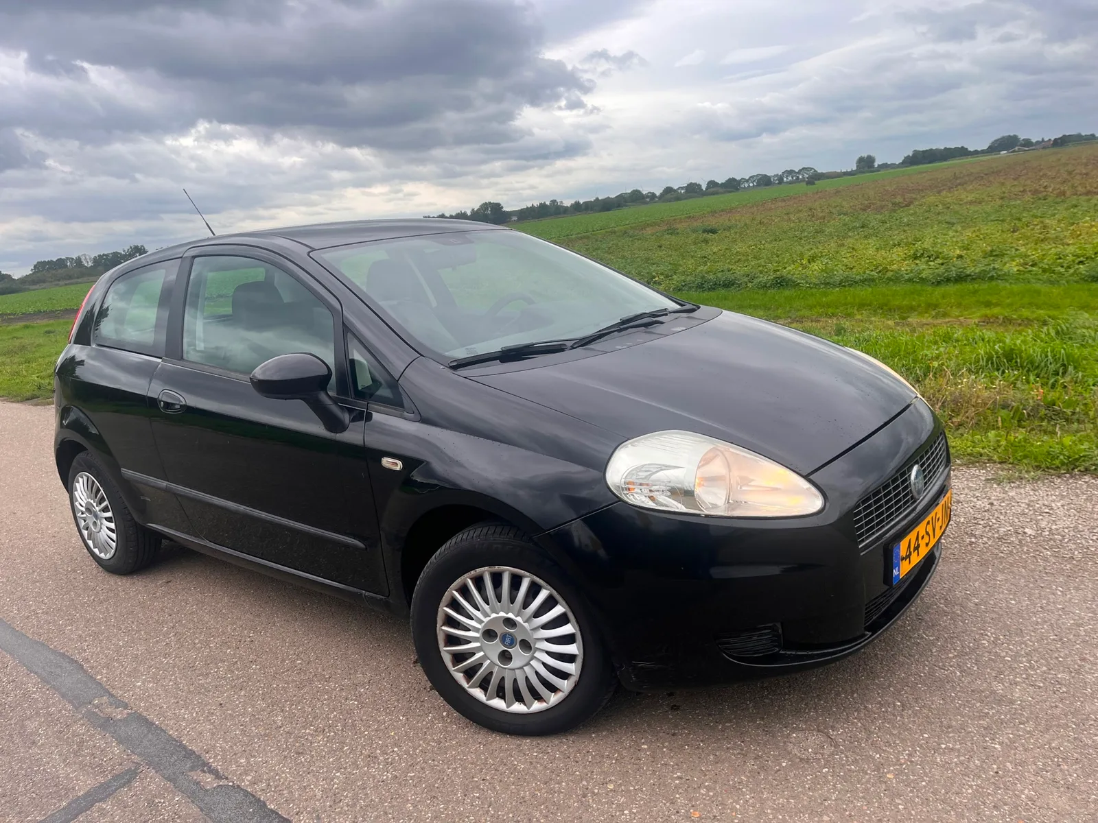 Fiat Grande Punto (2006) — foto 1