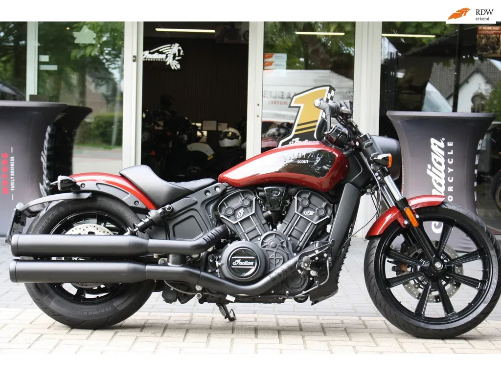 Indian Scout Rogue (2024) — foto 1