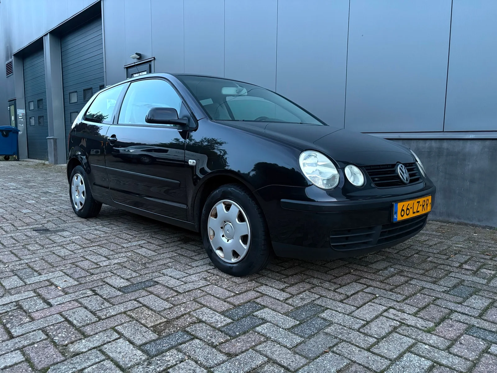 Volkswagen Polo (2003) — foto 1