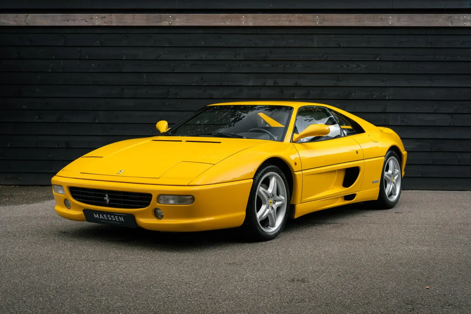 Ferrari F355 (1995) — foto 1