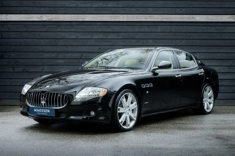 Maserati Quattroporte (2011)