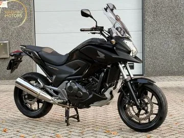Honda NC750X (2016) — foto 1
