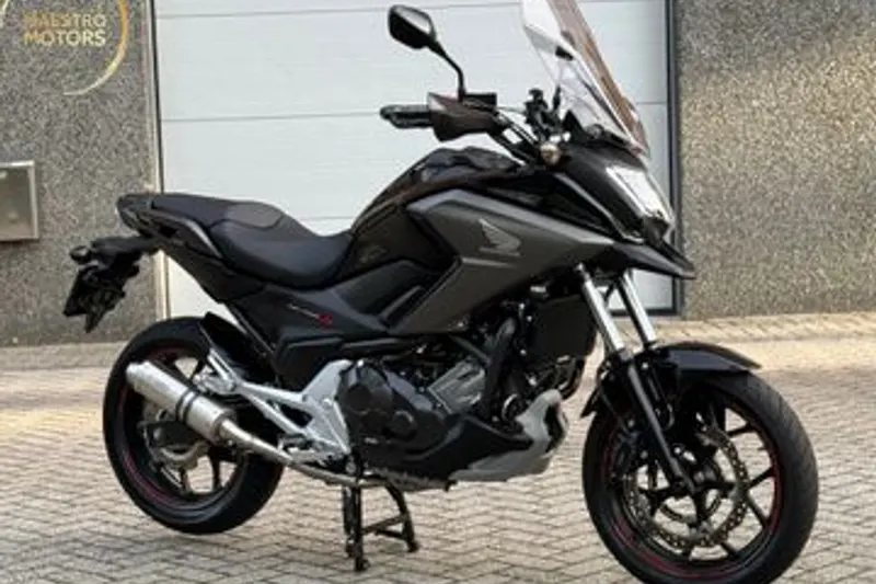 Honda NC750X (2020)