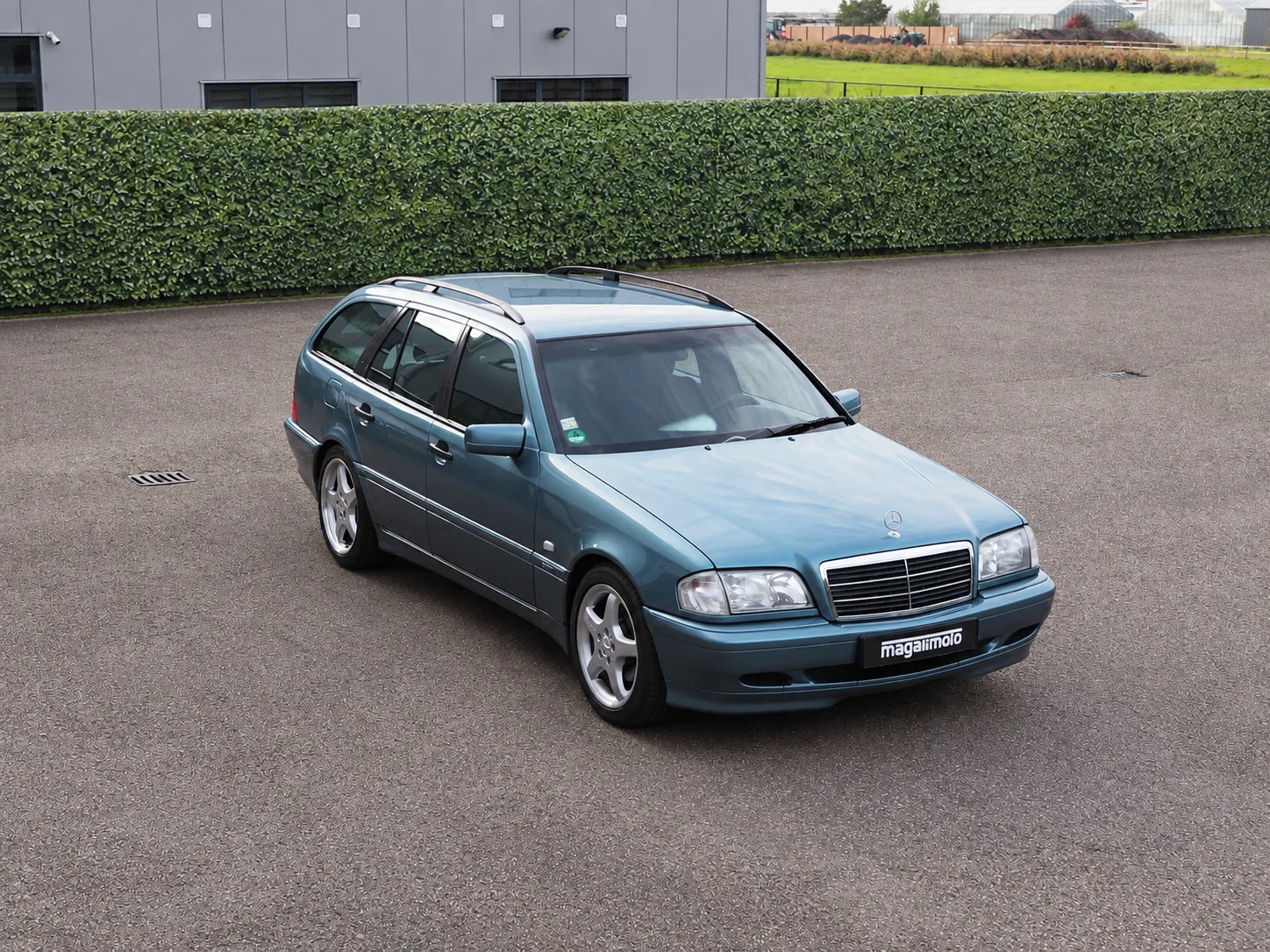 Mercedes-Benz S-Klasse (2002) — foto 1