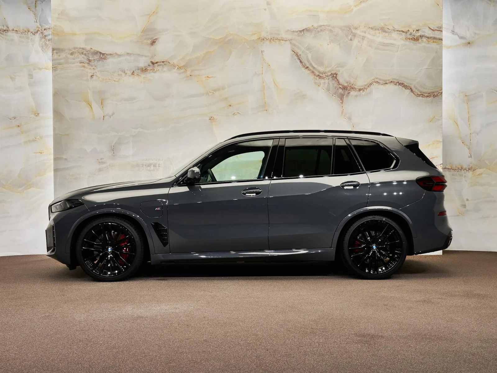 BMW X5 (2026) — foto 1