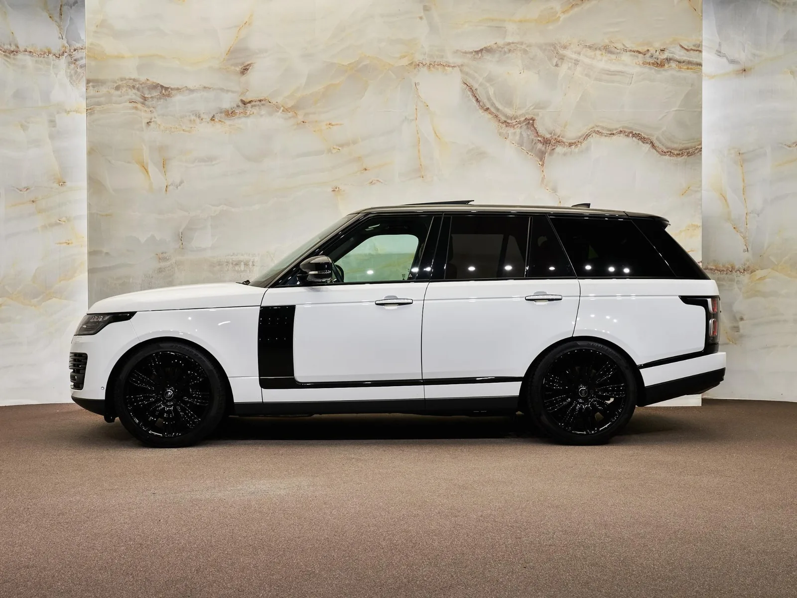Land Rover Range Rover (2019) — foto 1