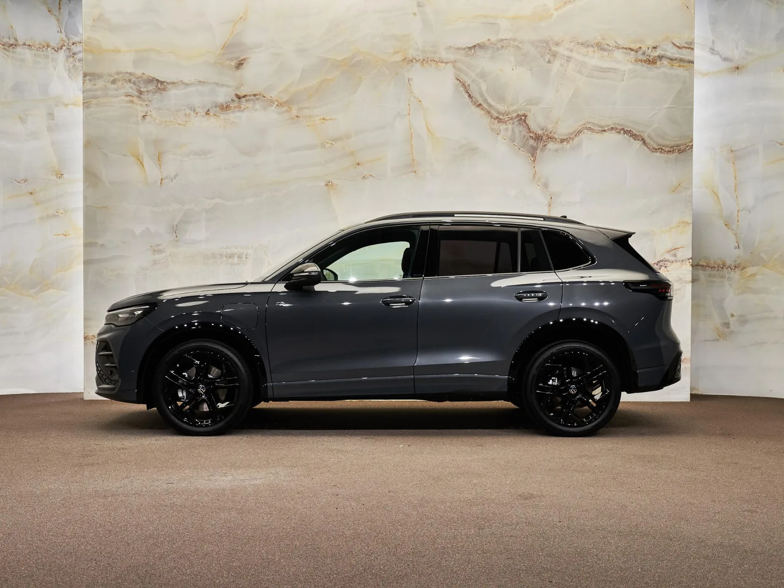 Volkswagen Tiguan (2026) — foto 1