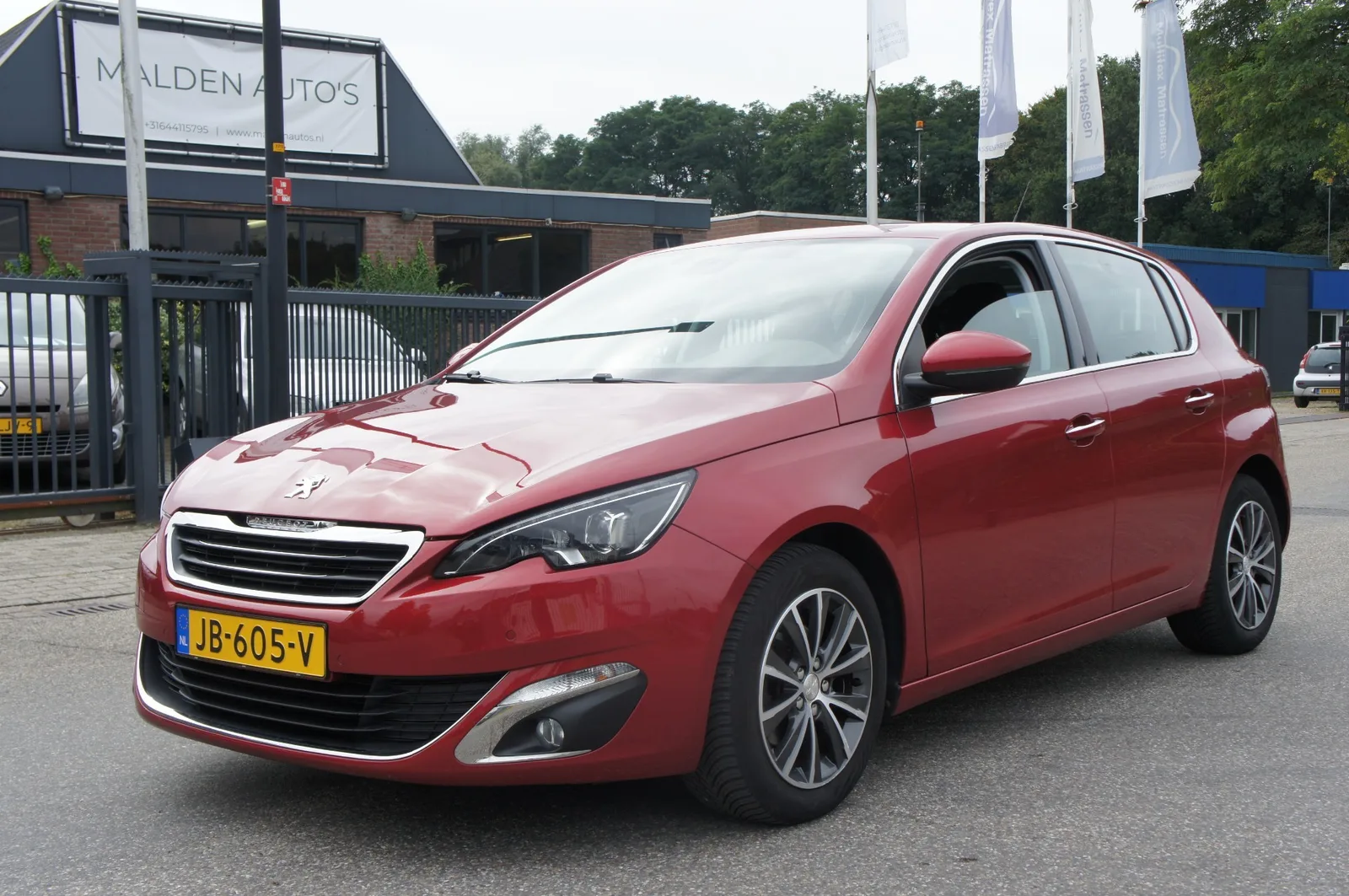 Peugeot 308 (2016) — foto 1