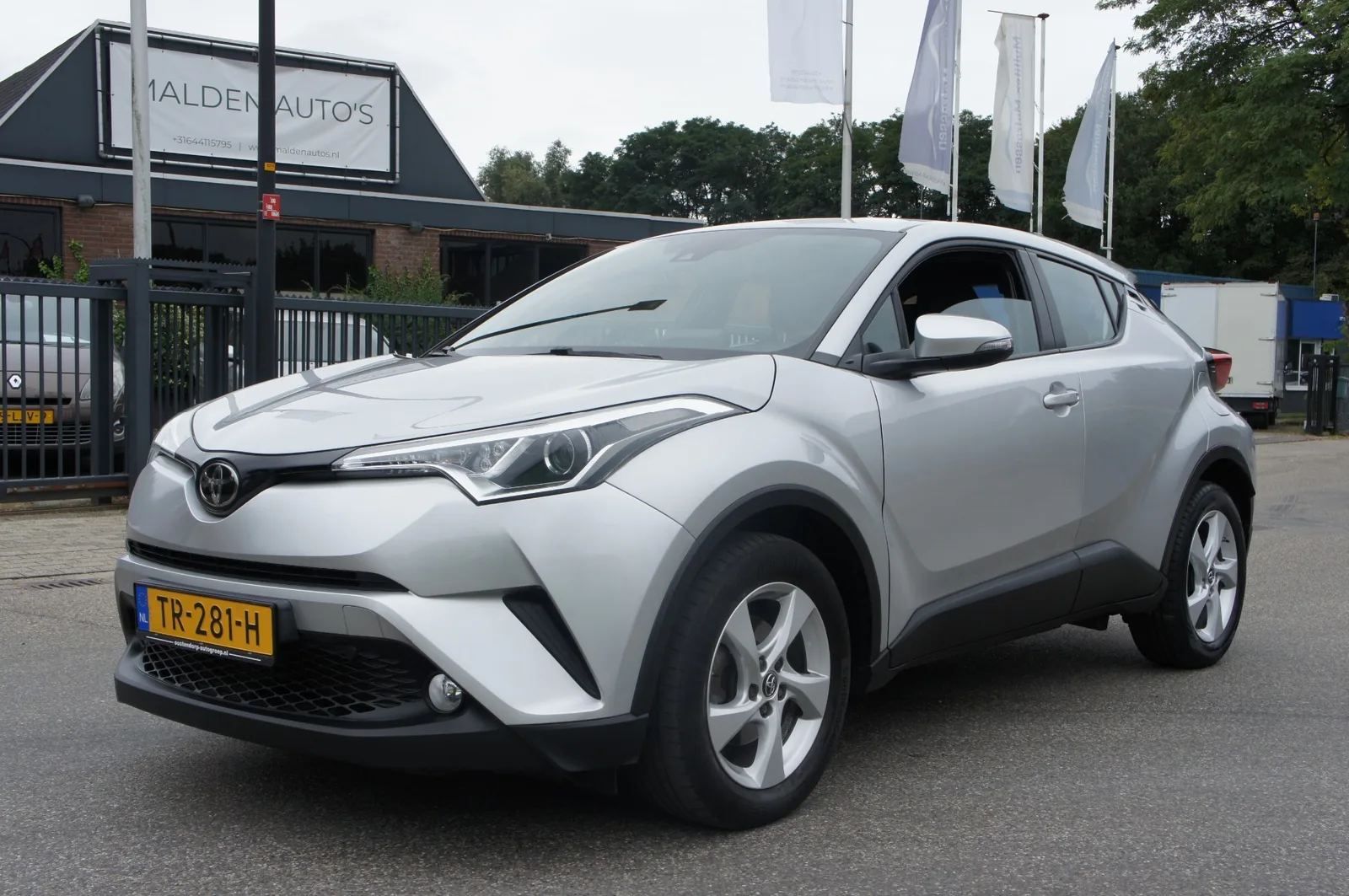 Toyota C-HR (2018) — foto 1