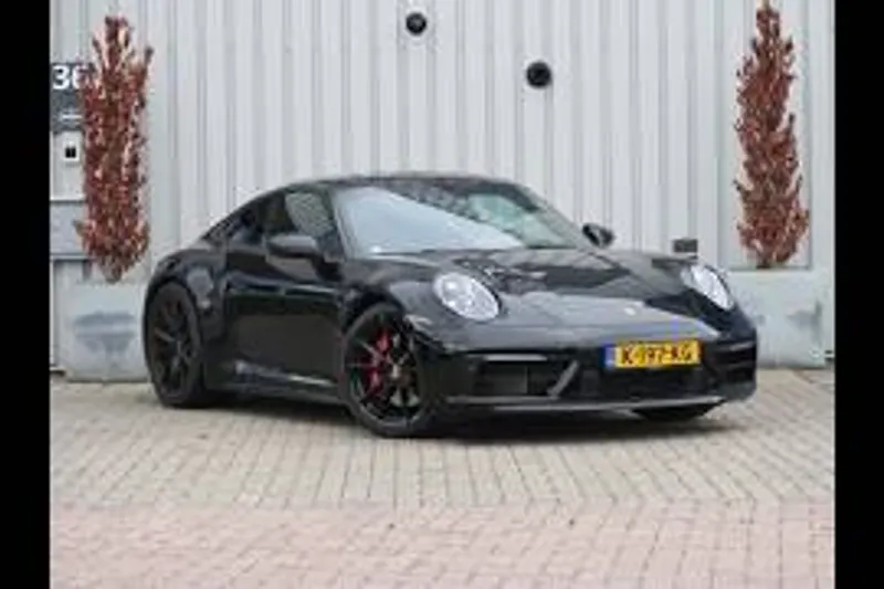 Porsche 911 (2020)