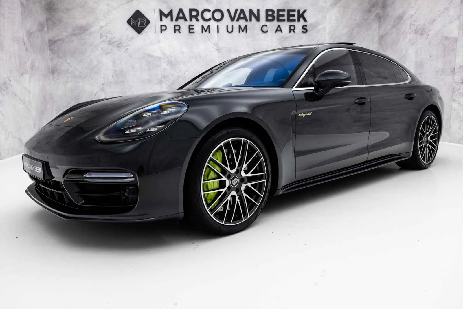 Porsche Panamera (2020) — foto 1