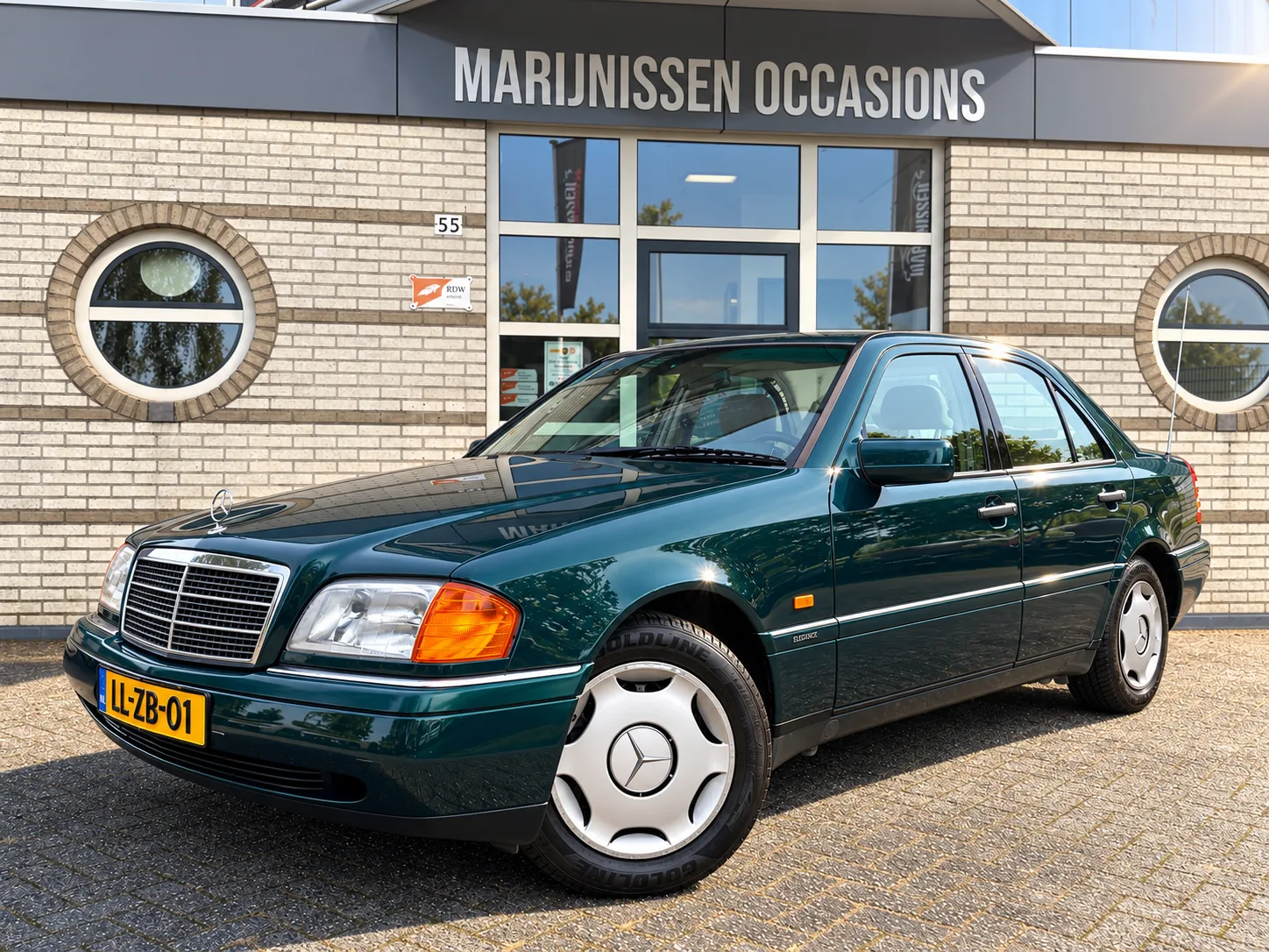 Mercedes-Benz C-Klasse (1995) — foto 1