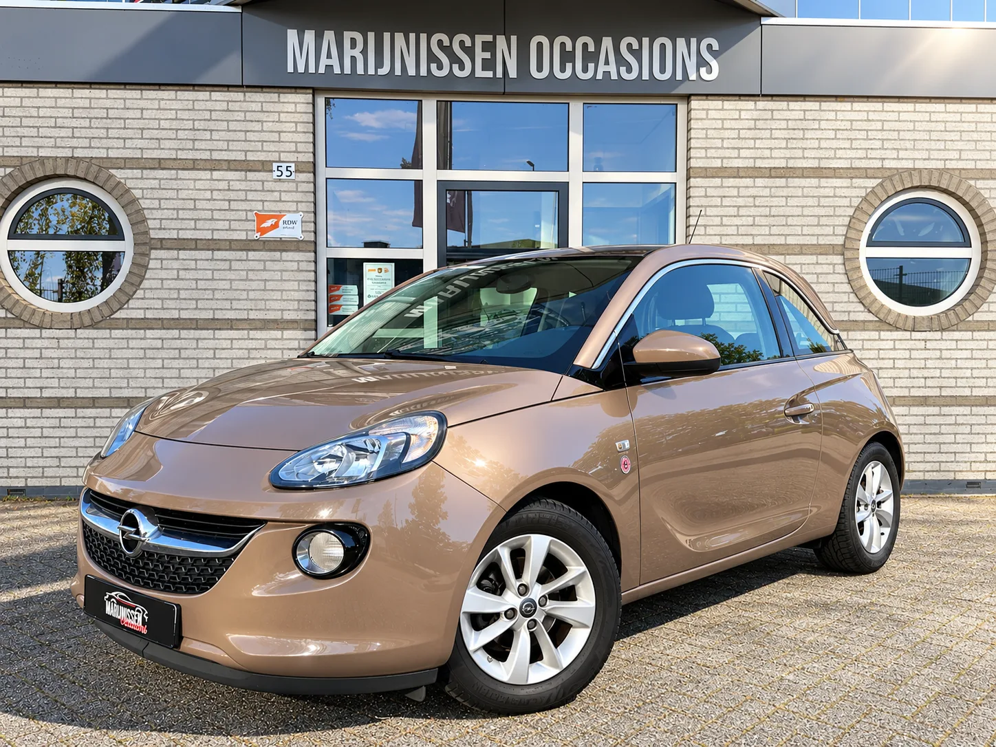 Opel Adam (2014) — foto 1
