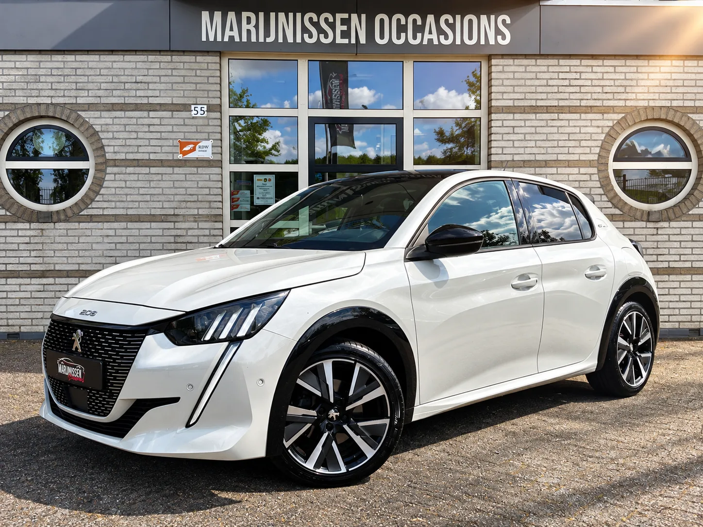 Peugeot 208 (2020) — foto 1