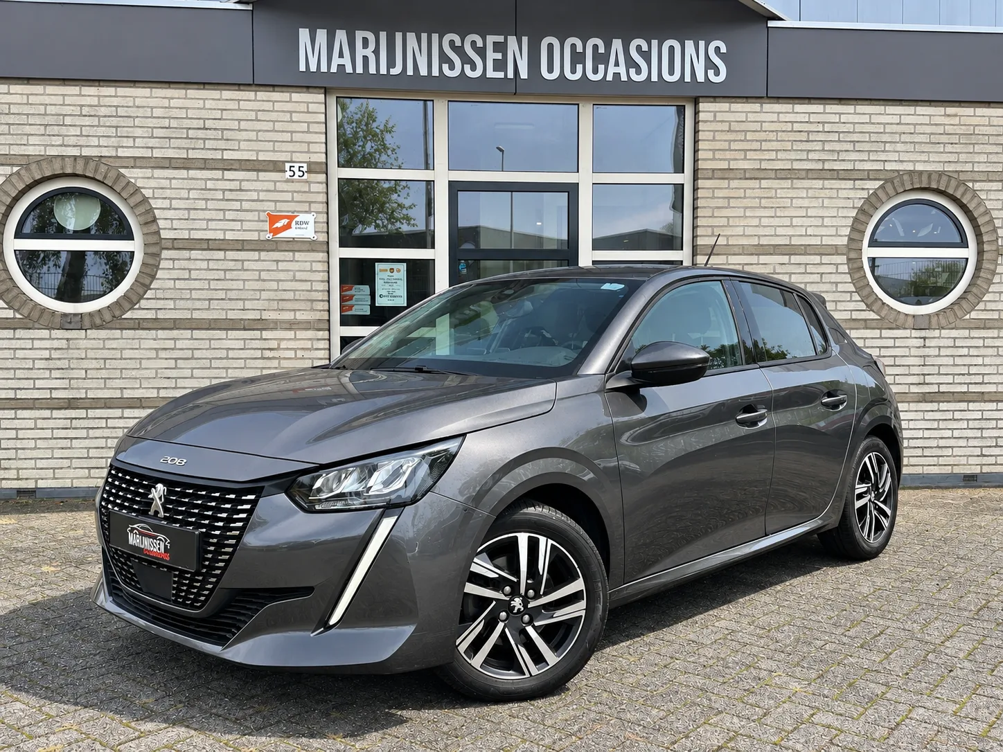 Peugeot 208 (2021) — foto 1