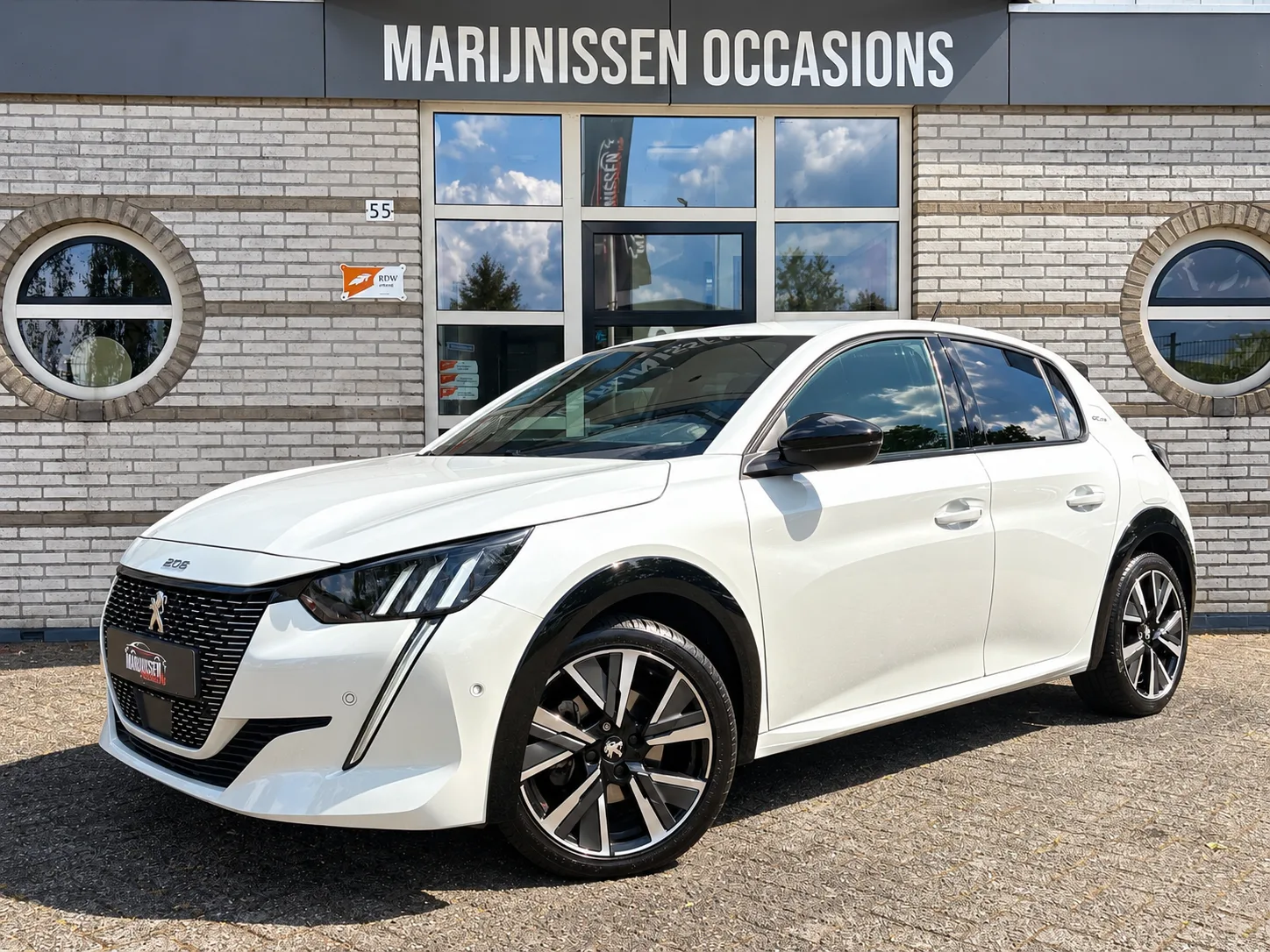 Peugeot 208 (2020) — foto 1
