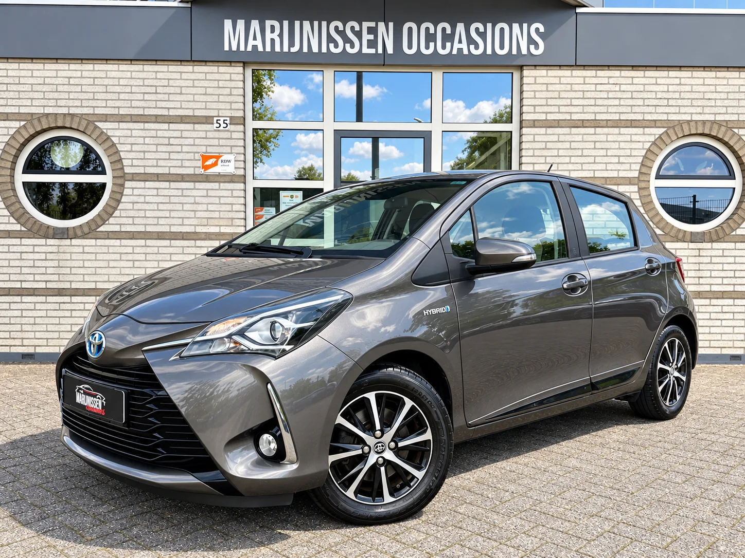 Toyota Yaris (2018) — foto 1